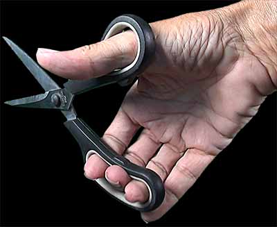 Off-axis hand movement